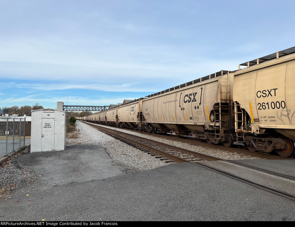 CSXT 261253